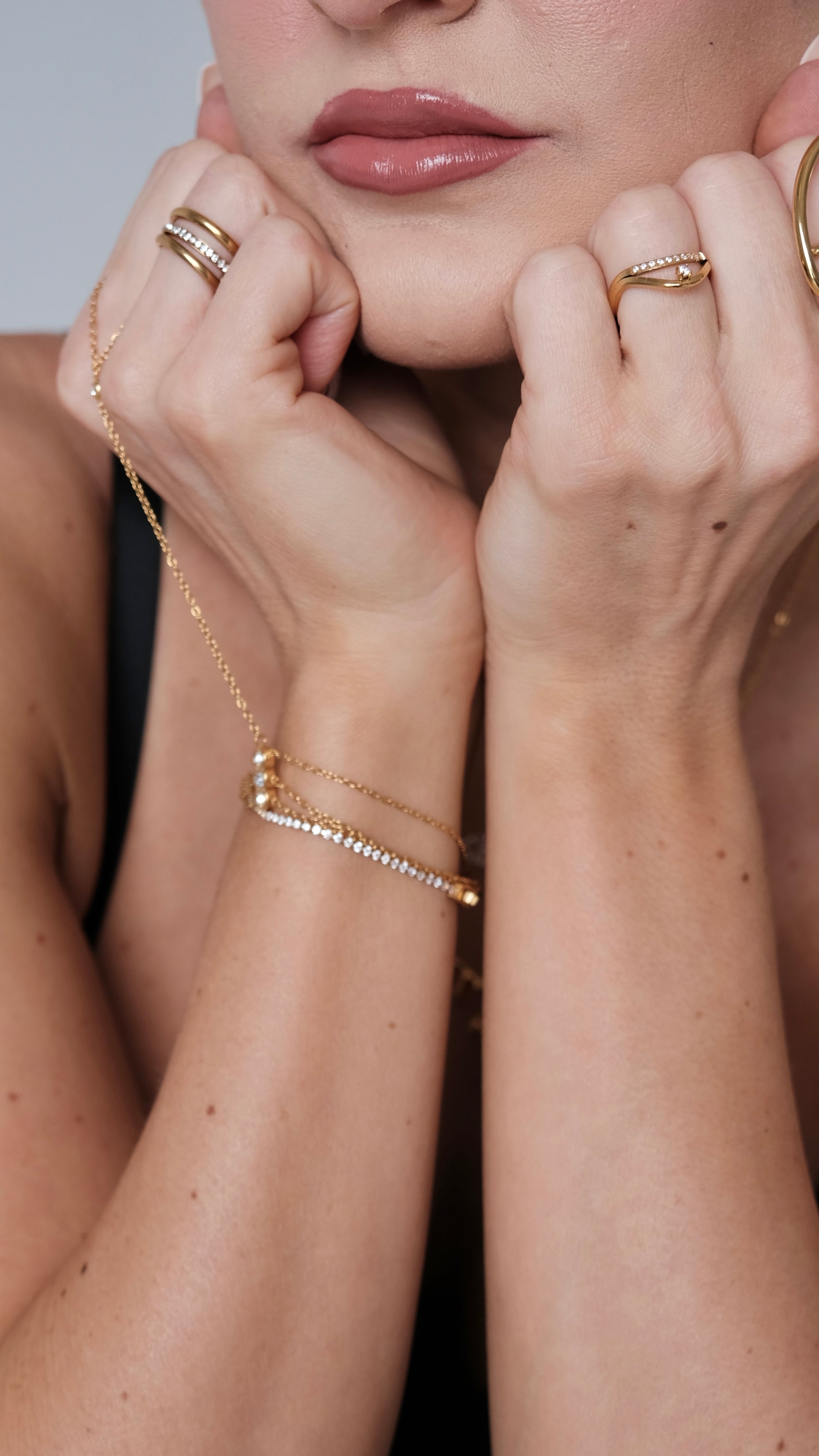 Cordelia Hand Chain